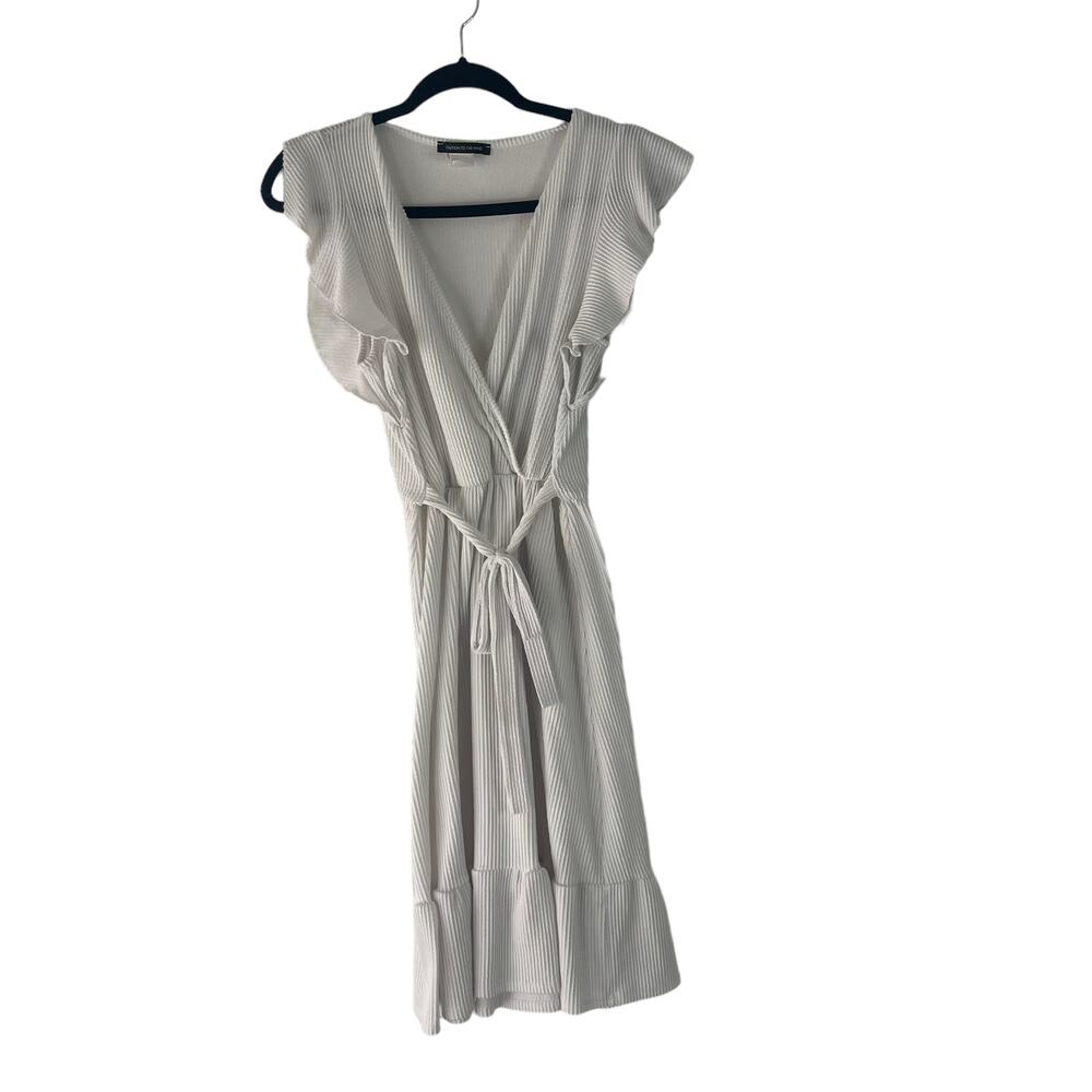Caution To The Wind Womens Medium White Ruffle Sleeve Knee Dress Cottage Wedding